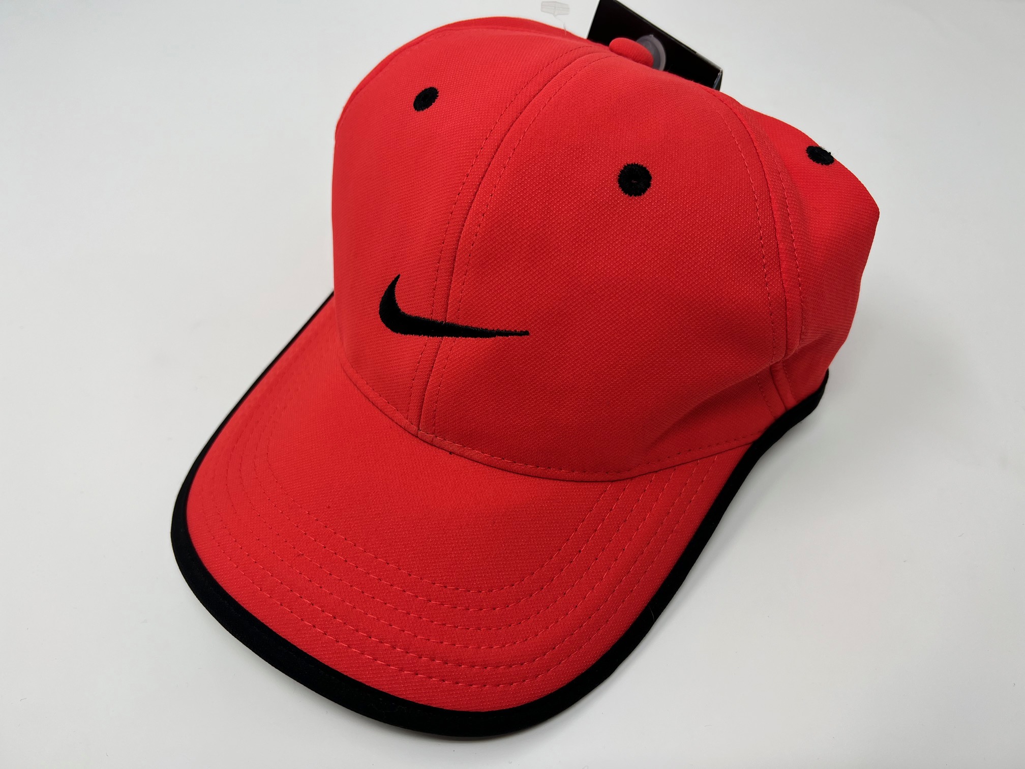 NIKE 2014 Adult Ultralight Golf Hat/Cap-Fiery Red 639651-647 – VALLEYSPORTING