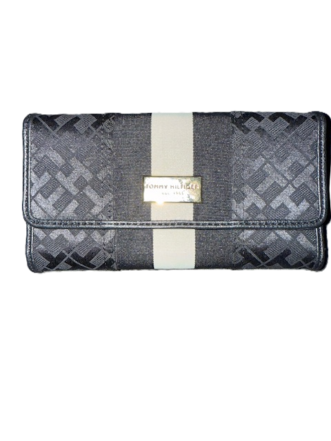 Black and white patterned clutch purse.